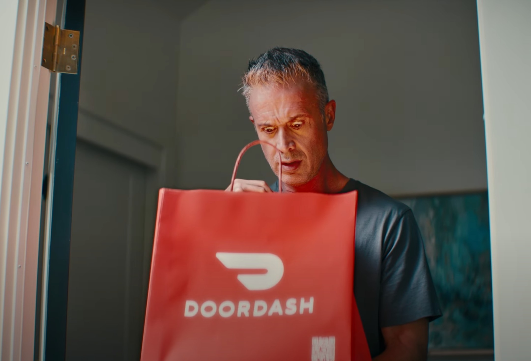 Campaign of the Day: Όταν το καλοκαίρι γίνεται… ταινία τρόμου – Η DoorDash δίνει λύση στους γονείς