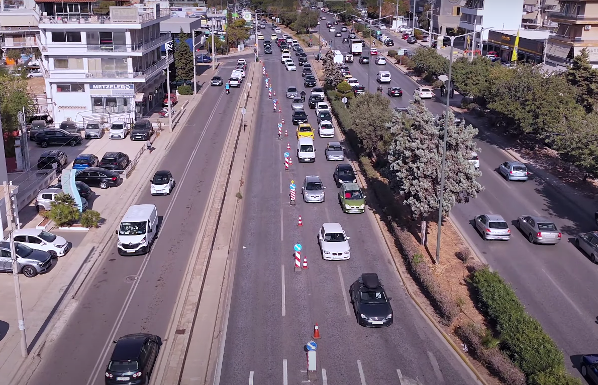Η κυκλοφοριακή ασφυξία που πνίγει την Αθήνα και η σήραγγα που μένει στα συρτάρια