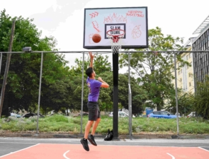 To SLAMDUNK ανακαινίζει γήπεδο μπάσκετ στη Θεσσαλονίκη