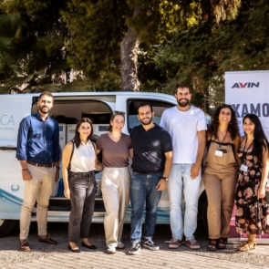 Η AVIN ξεκινάει τη νέα σχολική χρονιά με «Χαμόγελα για όλους»