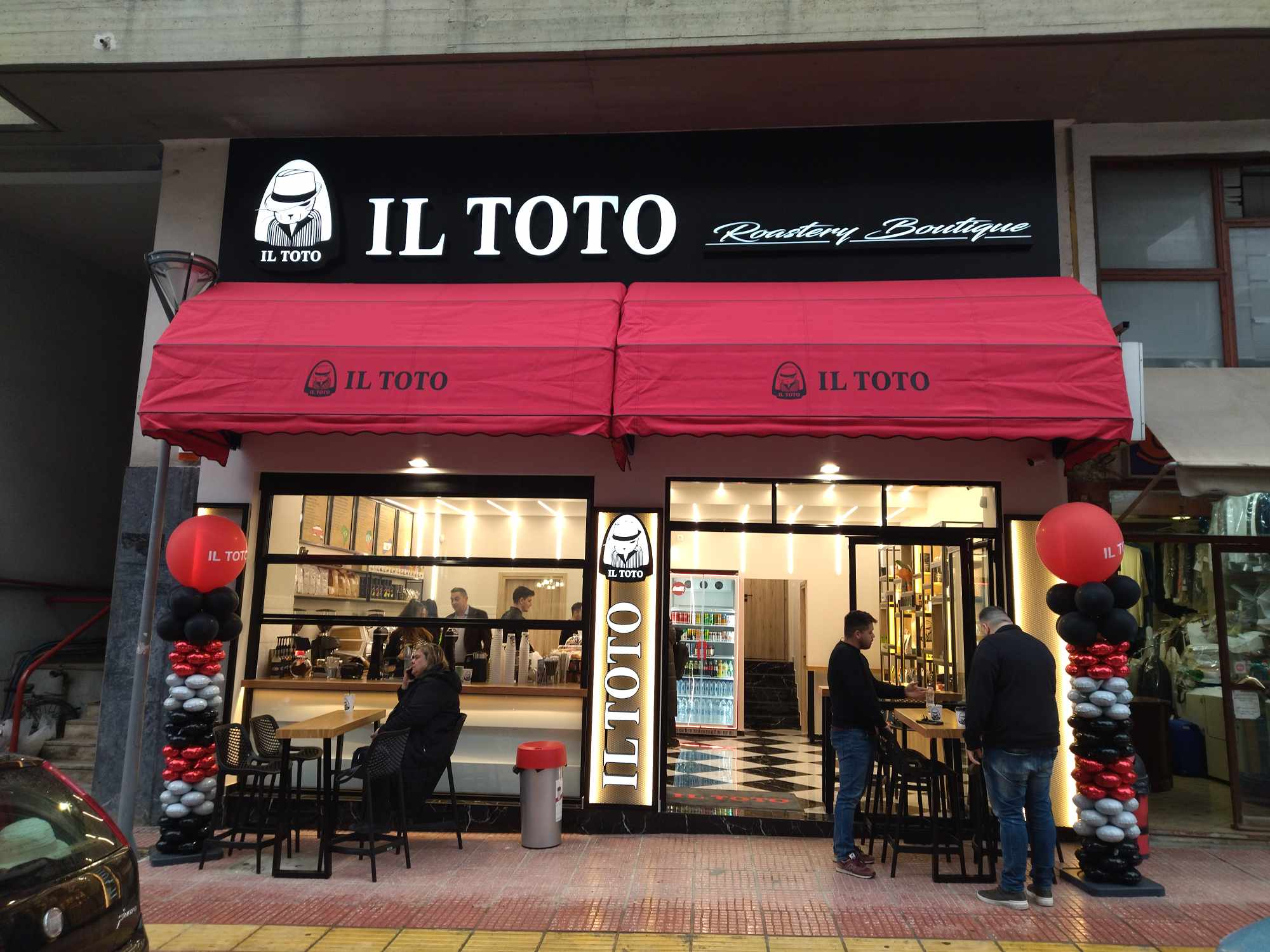 IL Toto: Ο «γάτος» που μεγάλωσε και θέλει να κατακτήσει νέες αγορές