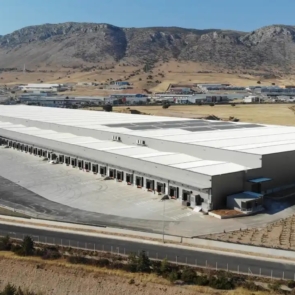 Το νεότευκτο logistics του Σκλαβενίτη, τα «ψυγεία» των 44.000 τετραγωνικών και το μίσθωμα
