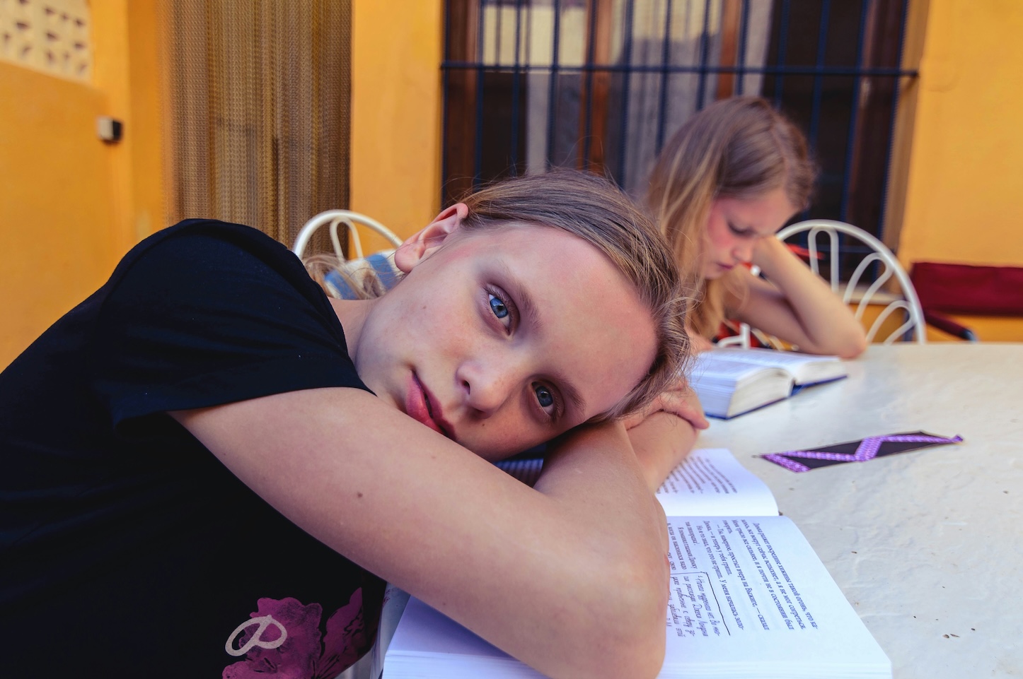 Tired Girl Beauty και οι νέες τάσεις ομορφιάς της αυθεντικότητας
