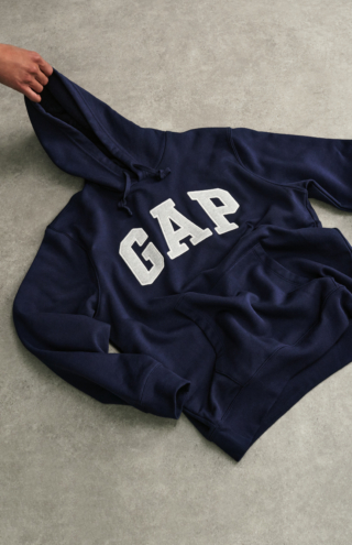 Η Gap γιορτάζει 30 χρόνια Hoodie – The Home of the Hoodie