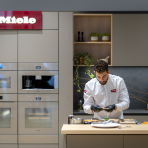Η Miele εγκαινίασε το ανακαινισμένο Experience Center στη Θεσσαλονίκη &#8211; Μια νέα εποχή εμπειρίας, καινοτομίας και βιωσιμότητας