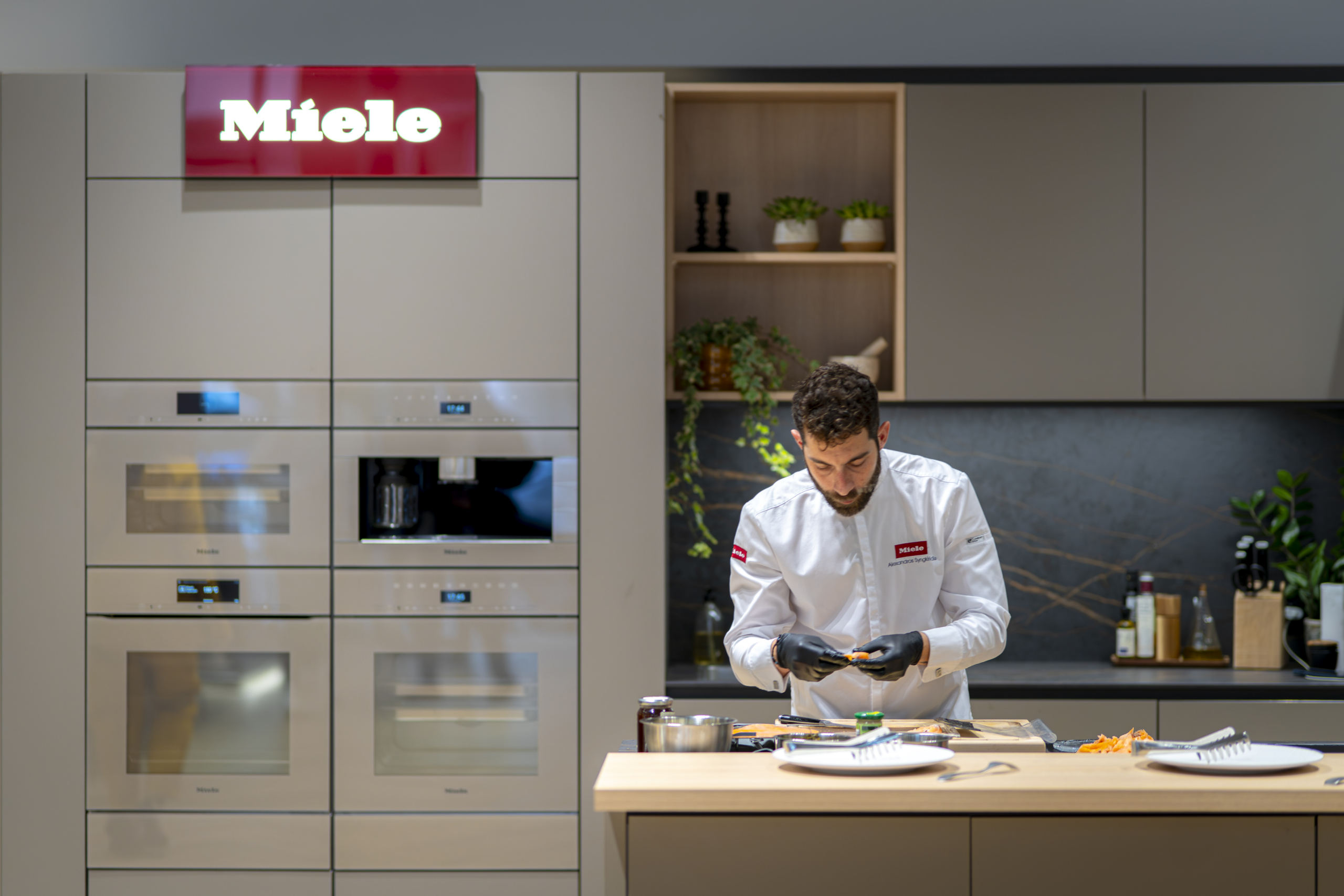 Η Miele εγκαινίασε το ανακαινισμένο Experience Center στη Θεσσαλονίκη &#8211; Μια νέα εποχή εμπειρίας, καινοτομίας και βιωσιμότητας
