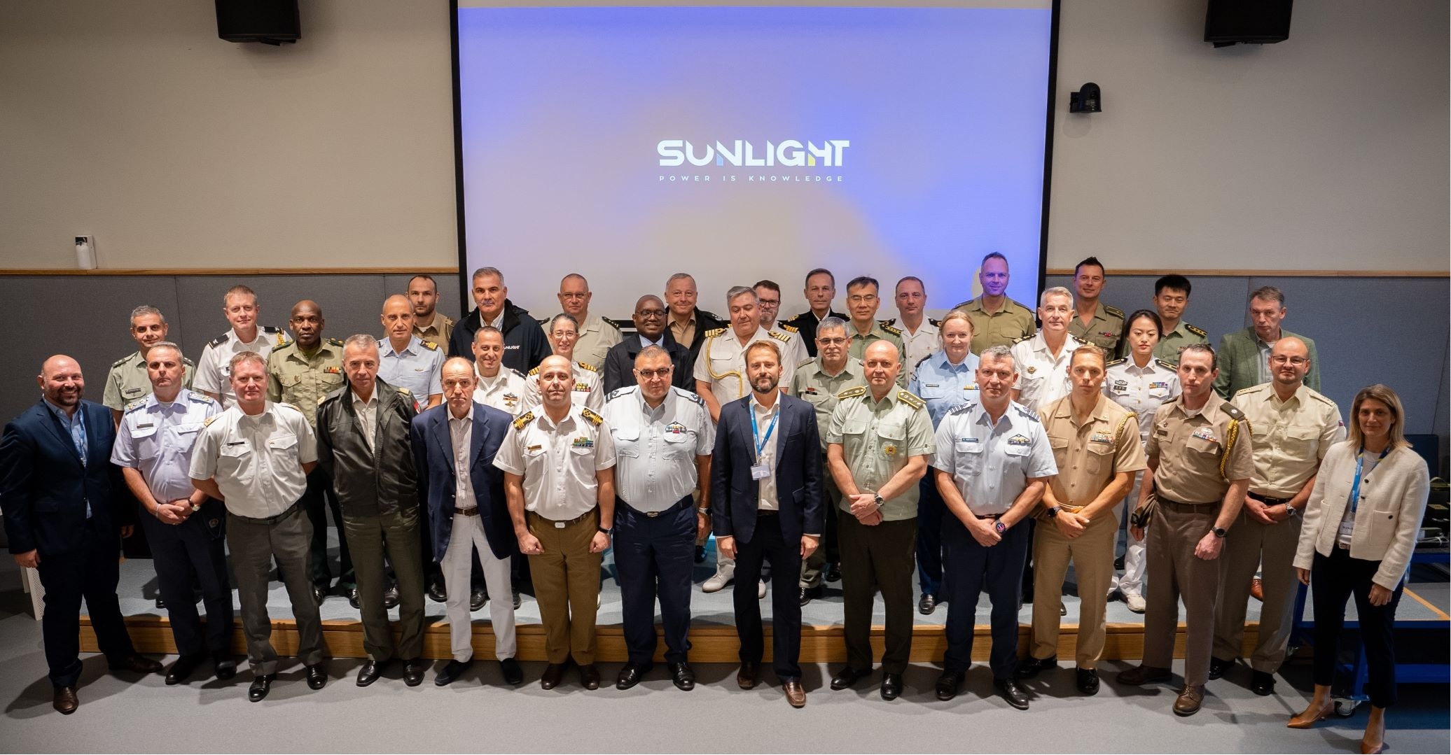 Sunlight Group: Επίσκεψη Ακολούθων Άμυνας από 23 χώρες στις εγκαταστάσεις στην Ξάνθη