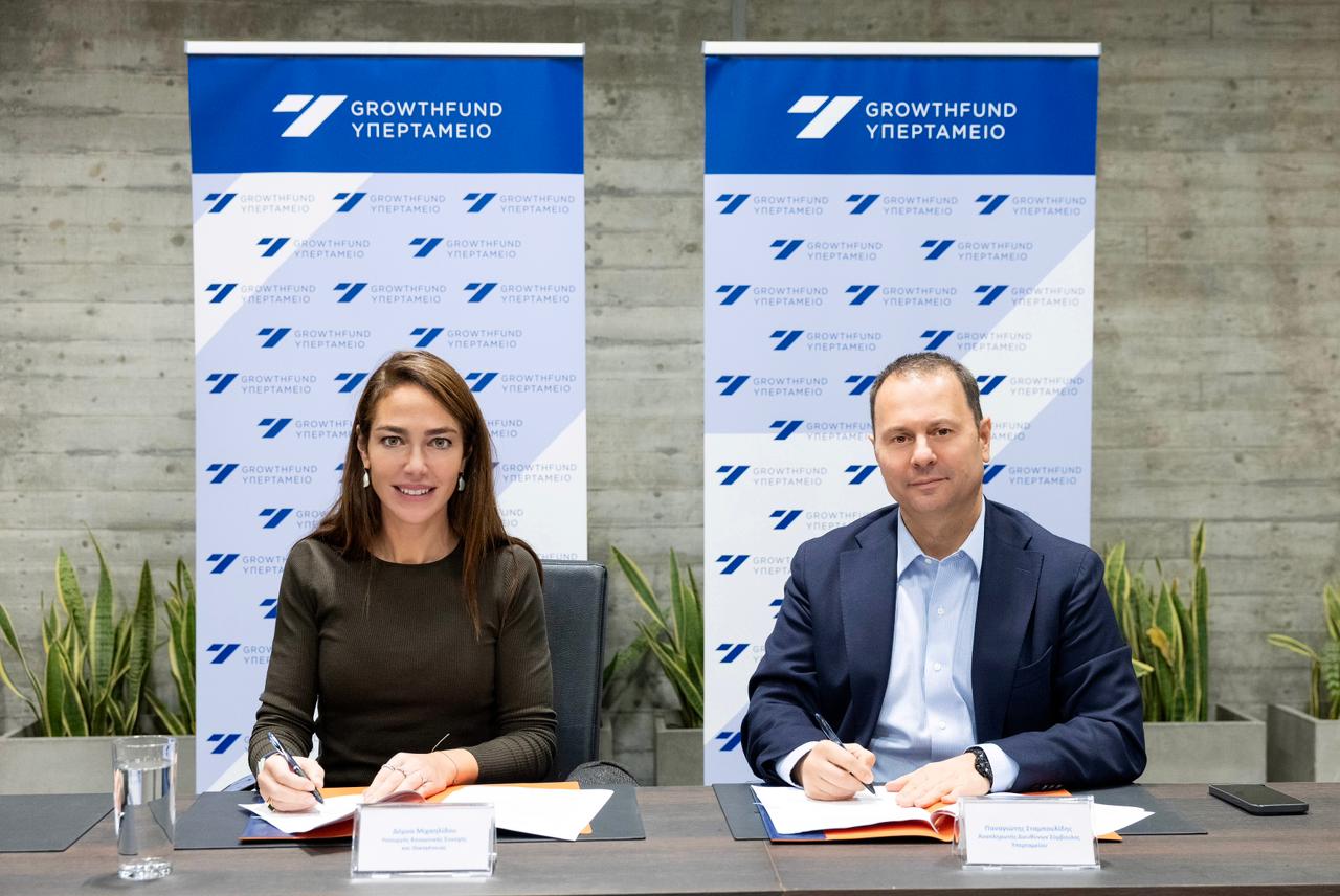 Η Υπουργός Κοινωνικής Συνοχής και Οικογένειας Δόμνα Μιχαηλίδου και ο Αναπληρωτής Διευθύνων Σύμβουλος του Υπερταμείου Παναγιώτης Σταμπουλίδης υπέγραψαν σύμβαση για την Κοινωνική Αντιπαροχή