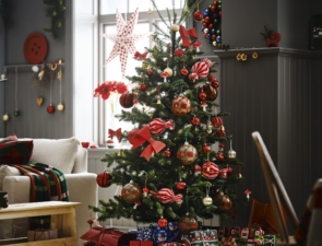 Η ΙΚΕΑ υποδέχεται τις γιορτές με νέα προϊόντα που γεμίζουν με φως και έμπνευση το σπίτι