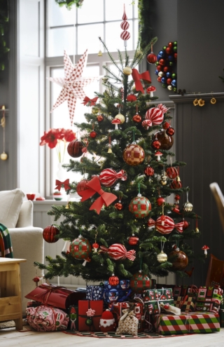 Η ΙΚΕΑ υποδέχεται τις γιορτές με νέα προϊόντα που γεμίζουν με φως και έμπνευση το σπίτι