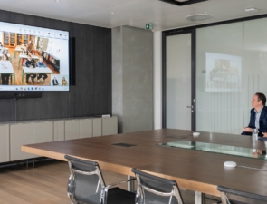 COSMOTE TELEKOM: νέα εποχή συνδεσιμότητας σε όλα τα δυσπρόσιτα σχολεία της χώρας με δωρεάν γρήγορο ίντερνετ