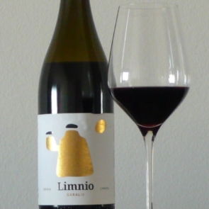 Οινοποιείο Γκαράλη: Η ιστορία μιας οικογένειας που γράφει τη δική της πορεία στο κρασί της Λήμνου