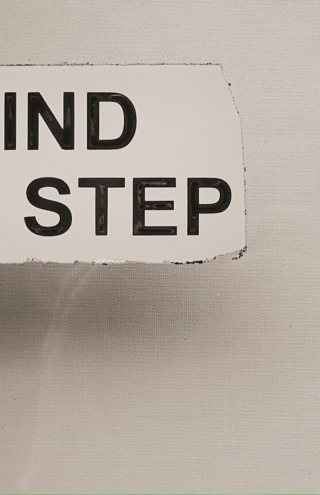 Το μισθολογικό χάσμα των φύλων: Ένα επίμονο φαινόμενο ανισότητας