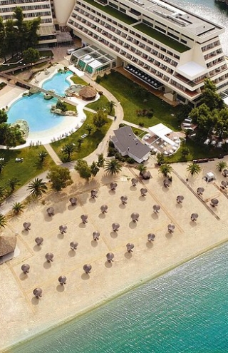 Το δύσκολο στοίχημα του Ιβάν Σαββίδη στο Πόρτο Καρράς