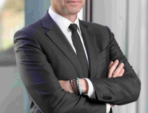 Η Philip Morris International με ενισχυμένη εταιρική δομή &#8211; Νέος, διευρυμένος ρόλος για τον Χρήστο Χαρπαντίδη