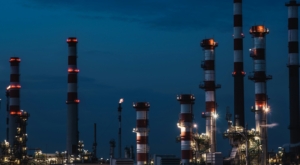 Shell: Τι σημαίνει το άλμα στα περιθώρια διύλισης για τα κέρδη