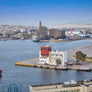 ΟΛΠ: Νέα θυγατρική στα logistics, ενώ το ΕΒΕΠ ζητά όρια στην καθετοποίηση