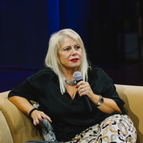 BACKSTAGE QUESTIONS – THE BIG P. (PICTURE) 2026 – Κατερίνα Παπαγεωργίου