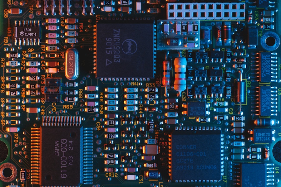 Η AMD περνά για πρώτη φορά το 1 τρισ. δολάρια σε κεφαλαιοποίηση