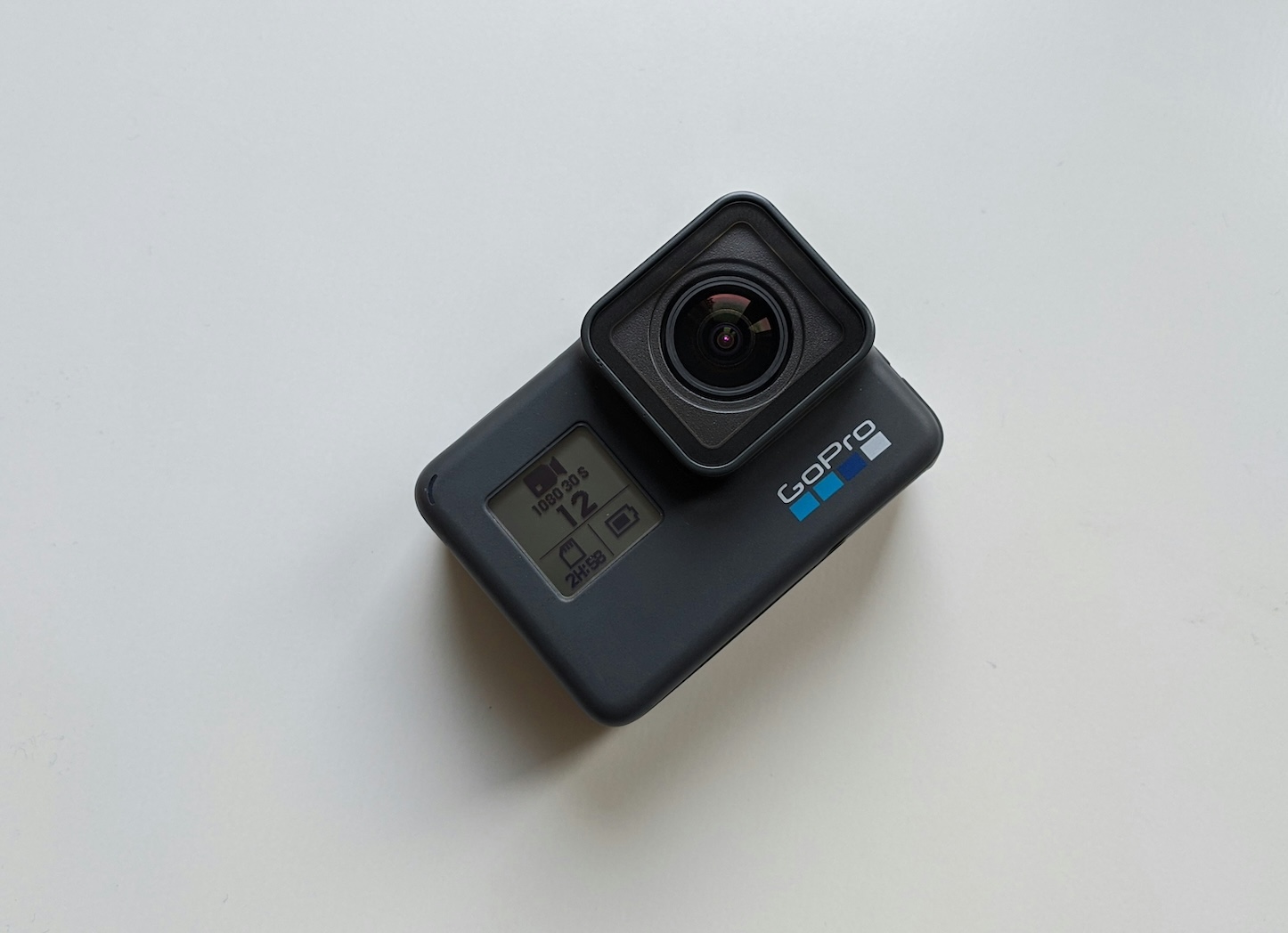 Ήξερες ότι η GoPro, η κάμερα που αποτύπωσε την αδρεναλίνη, παλεύει σήμερα να επιβιώσει;