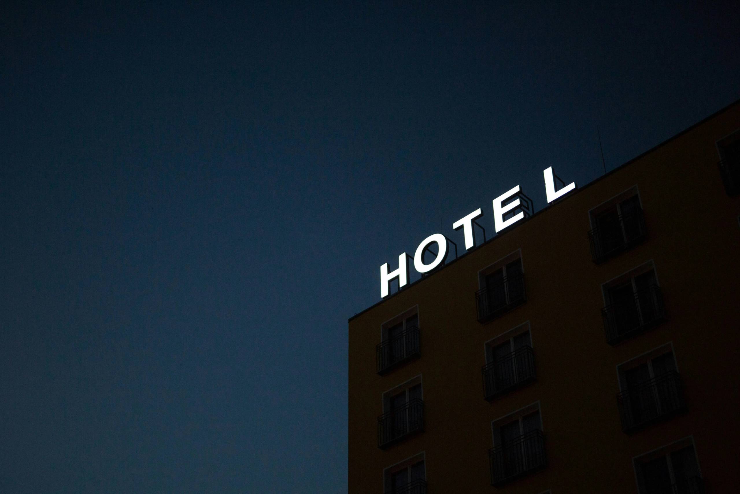 H Hotels: τζίρος 120,4 εκατ. ευρώ πριν από νέο πεντάστερο 60,3 εκατ. ευρώ