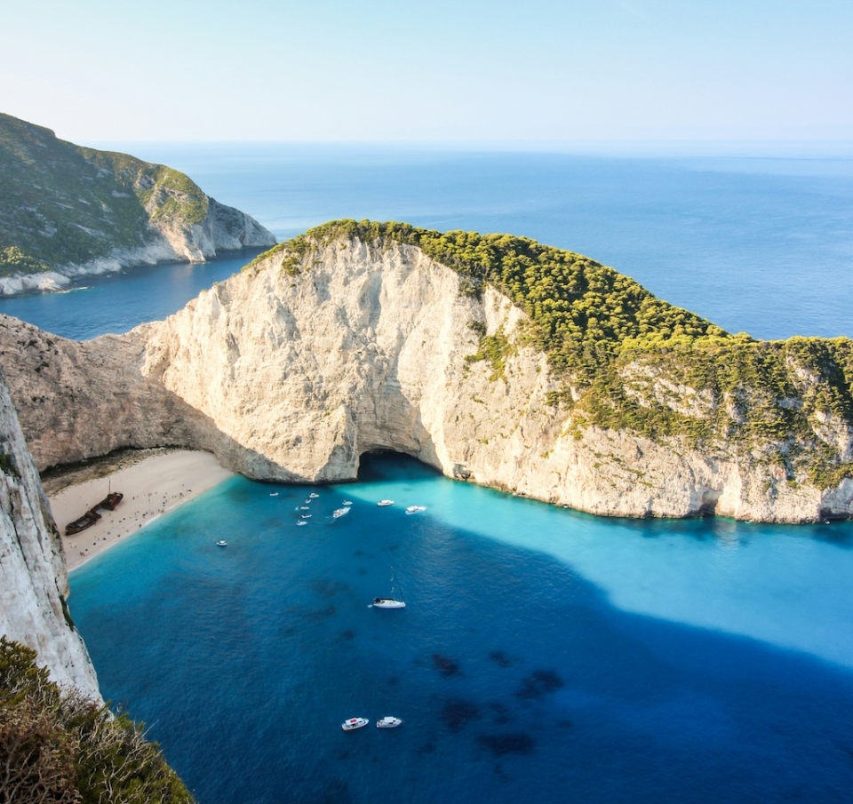 Οι ελληνικές θάλασσες που κάνουν τη χώρα τουριστικά περιζήτητη