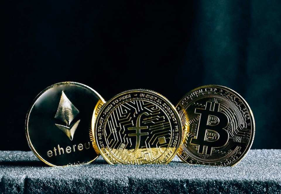 Crypto: Φόρος 10% στην υπεραξία και απαλλαγή έως 500 ευρώ προβλέπει το ελληνικό νομοσχέδιο