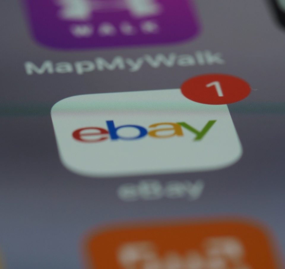 Η Ebay παρενοχλούσε συστηματικά τους επικριτές της και θα το πληρώσει ακριβά