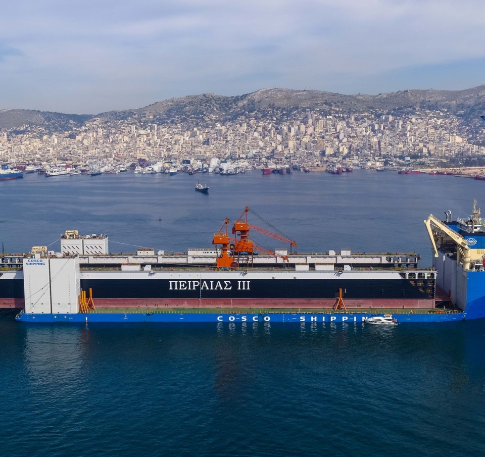Ο Πειραιάς βγαίνει από τον Πειραιά