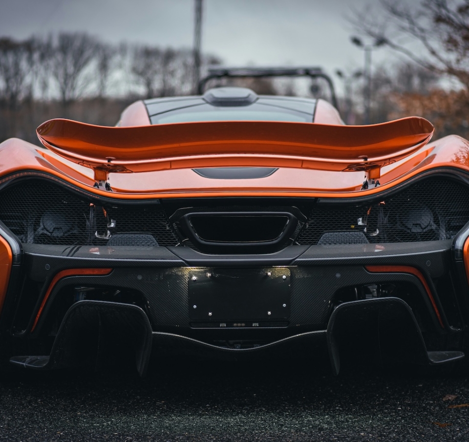 Η McLaren κάνει αυτό που κάποτε έμοιαζε αδιανόητο- φτιάχνει SUV