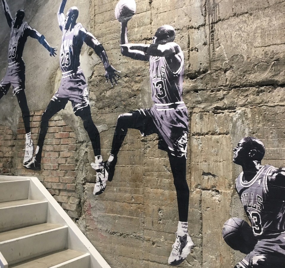 Από τον Michael Jordan στον Mbappé, αποδίδουν ακόμη οι μεγάλες συμφωνίες αθλητών με brands;