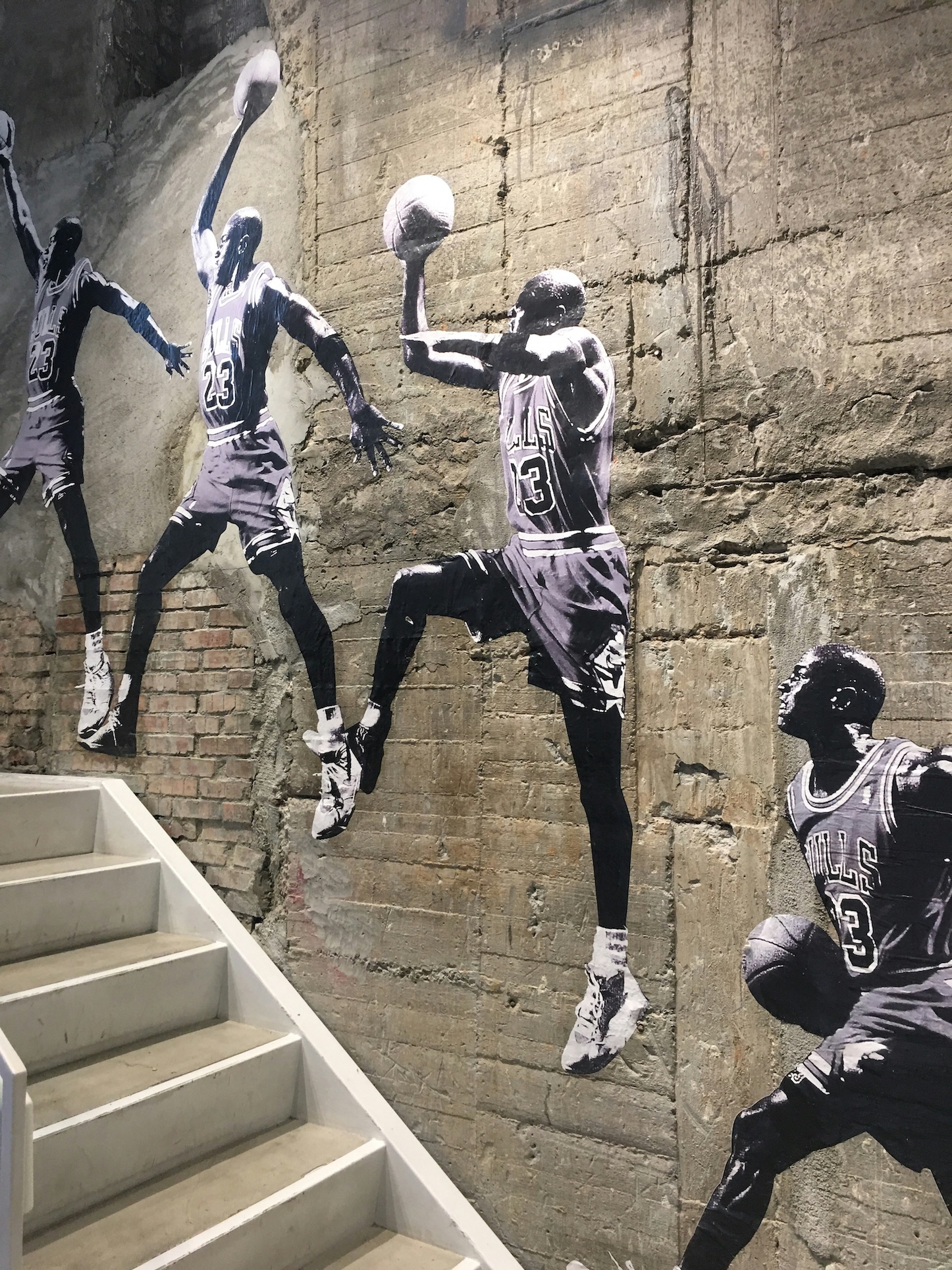 Από τον Michael Jordan στον Mbappé, αποδίδουν ακόμη οι μεγάλες συμφωνίες αθλητών με brands;