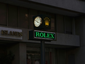 Ποια είναι τα 4 πολύτιμα ρολόγια που η Rolex βγάζει σε πλειστηριασμό