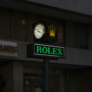 Ποια είναι τα 4 πολύτιμα ρολόγια που η Rolex βγάζει σε πλειστηριασμό
