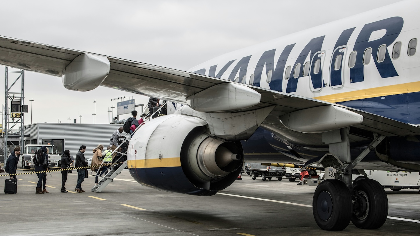 Η Ryanair ετοιμάζει μεγάλες αυξήσεις στα εισιτήρια και το μεγάλο πάρτι των φτηνών ταξιδιών σχολάει