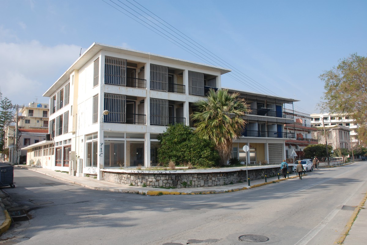 Το τουριστικό άνοιγμα της οικογένειας Τσάκου σε Ίο, Ιθάκη και Χίο