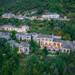 Από το Ζαγόρι έως τη Βασιλίτσα, το τουριστικό κεφάλαιο φοράει τα ορειβατικά του