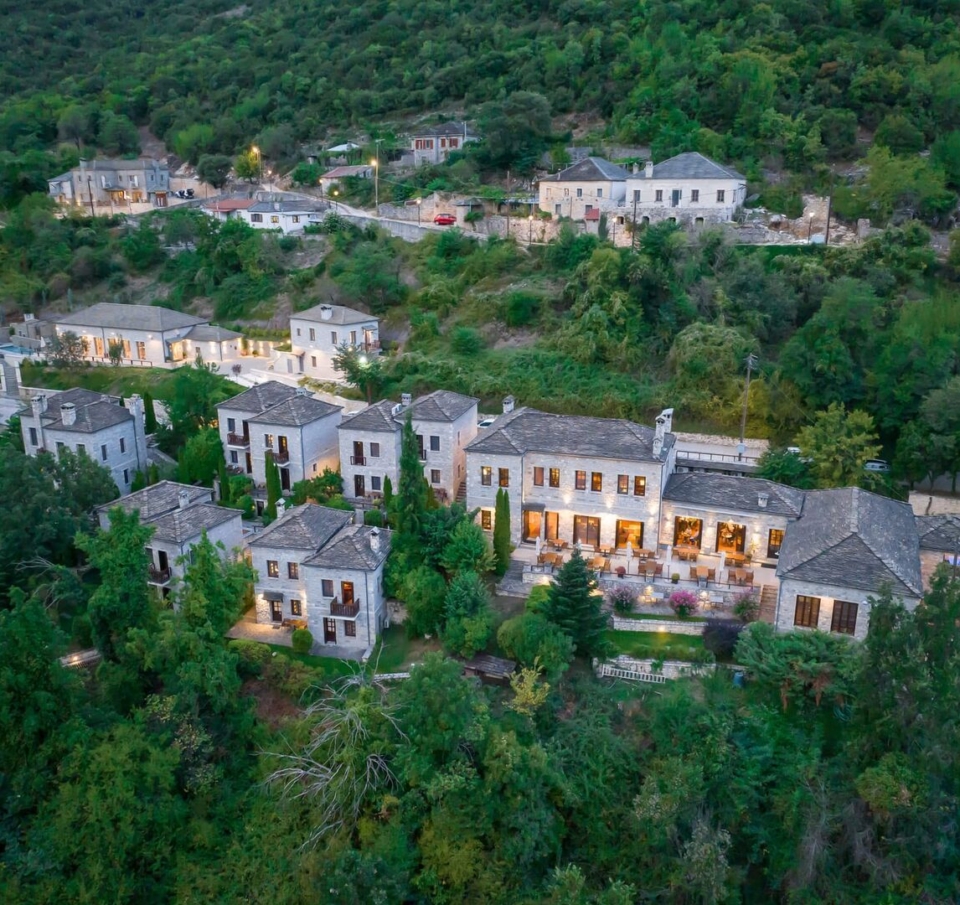 Από το Ζαγόρι έως τη Βασιλίτσα, το τουριστικό κεφάλαιο φοράει τα ορειβατικά του