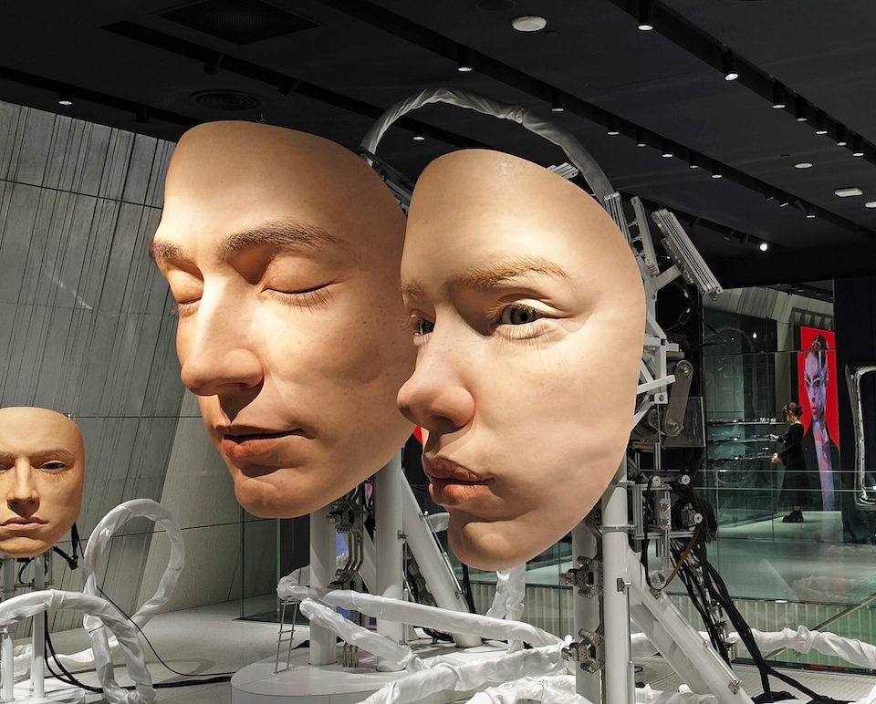 Γιατί OpenAI και Anthropic συγκλίνουν σε τρεις βαθμίδες χρέωσης της AI