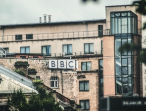 Media: Όταν το κοινό αλλάζει δρόμο