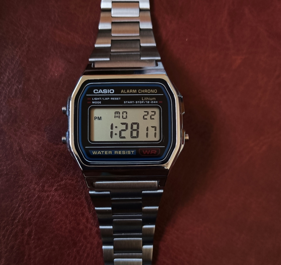 Ήξερες ότι το πρώτο προϊόν της Casio ήταν ένα δαχτυλίδι για τσιγάρο, πριν από τις αριθμομηχανές και τα ρολόγια;