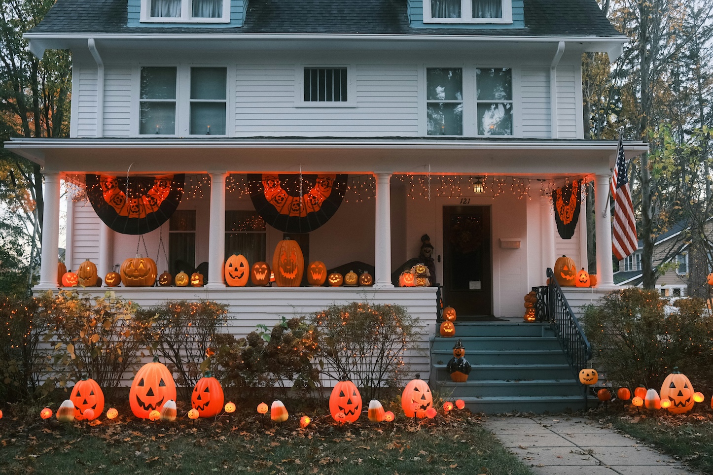 Γλυκό ή φάρσα; Η Ευρώπη αγοράζει Halloween