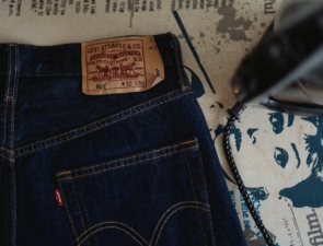 Levi’s: Το πιο διάσημο τζιν στον κόσμο θέλει τώρα ολόκληρη την ντουλάπα