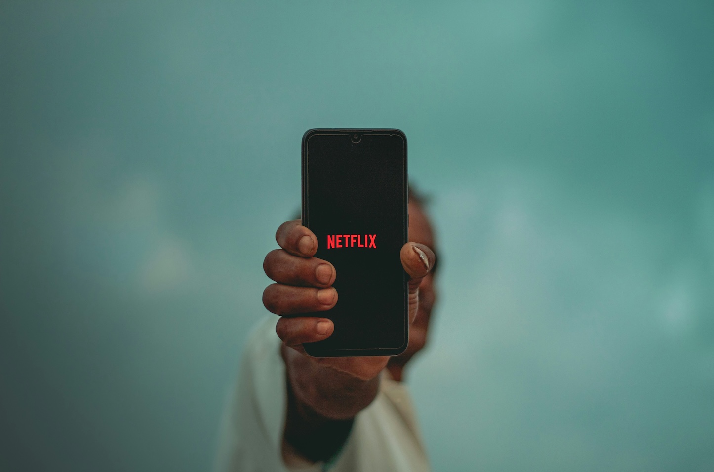 Το Netflix κέρδισε τη μάχη του streaming. Τώρα παλεύει με το δωρεάν