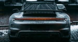 Porsche: Κερδοφορία με λιγότερες από 200.000 πωλήσεις ετησίως έως το 2035