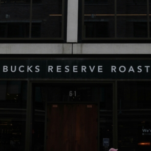 Ήξερες ότι… τα Starbucks δεν ξεκίνησαν ως καφετέρια;